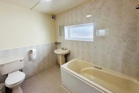 undefined, Manchester Road, Little Hulton, M38