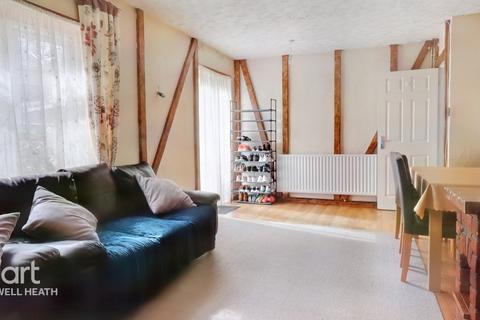 172 Billet Road, Romford, RM6 5PT