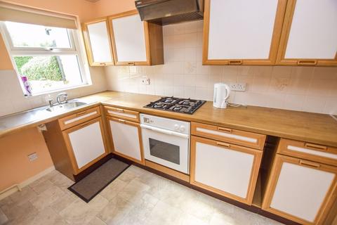 4 Chantry Meadow, Exeter, EX2 8FF