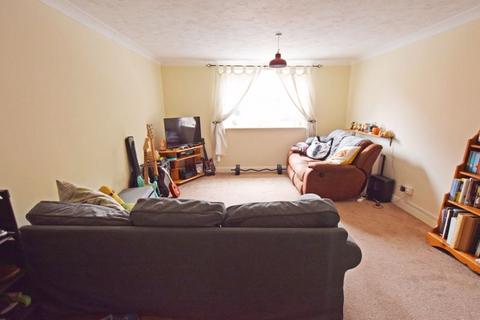 2 bedroom maisonette for sale, Waterside Court, Alton