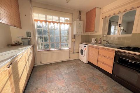 Trade Winds Seale Lane, Puttenham, Guildford, GU3 1AX