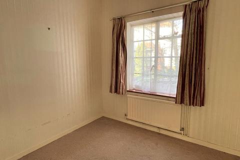 Trade Winds Seale Lane, Puttenham, Guildford, GU3 1AX