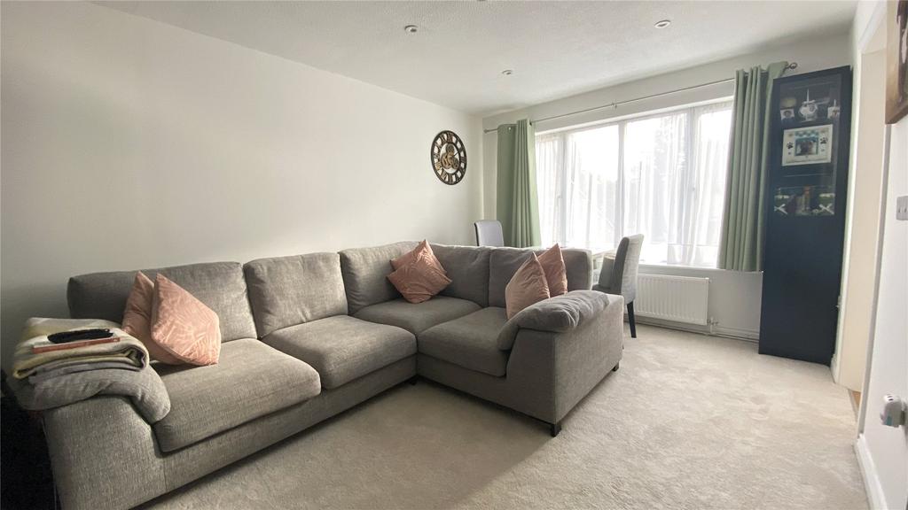 Juniper, Bracknell, Berkshire, RG12 1 bed £235,000