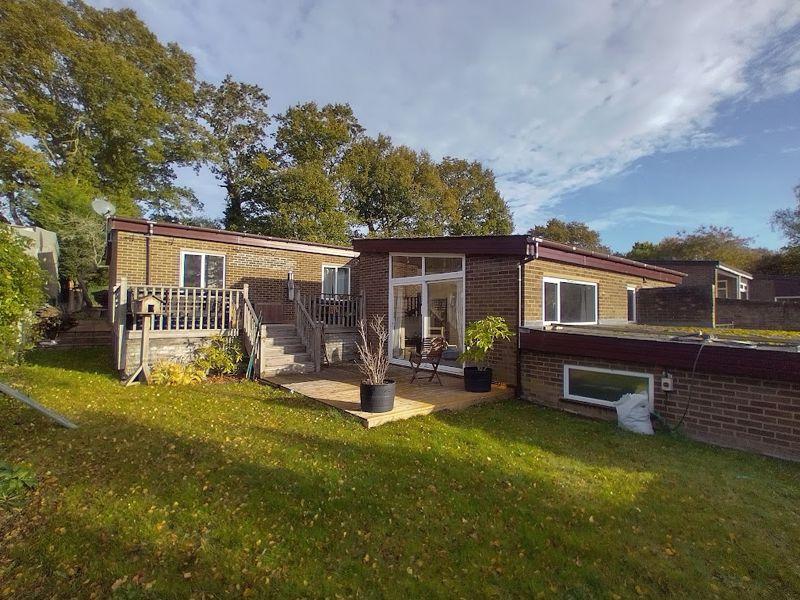 The Courts, Playford 4 bed detached house £1,250 pcm (£288 pw)