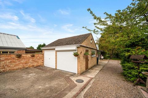 4 bedroom detached house for sale, Sandbank, Wisbech St Mary, Wisbech, Cambs, PE13 4SE