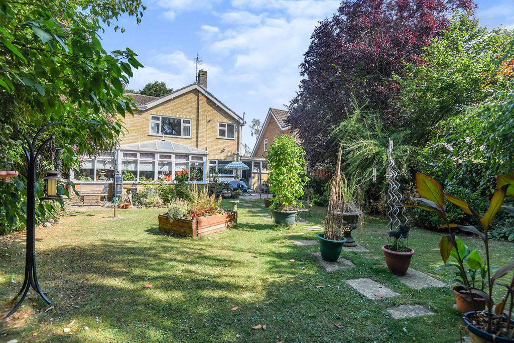 Westmead Avenue, Wisbech, PE13 2SL 4 bed detached house for sale £370,000