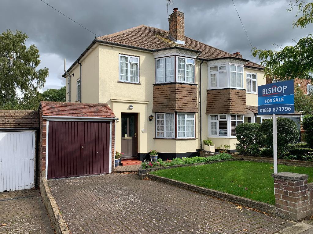 Haileybury Road, Orpington, Kent, BR6 9EZ 3 bed semidetached house for