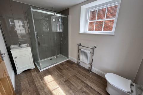 2 bedroom apartment to rent, St. Johns Street, Chichester