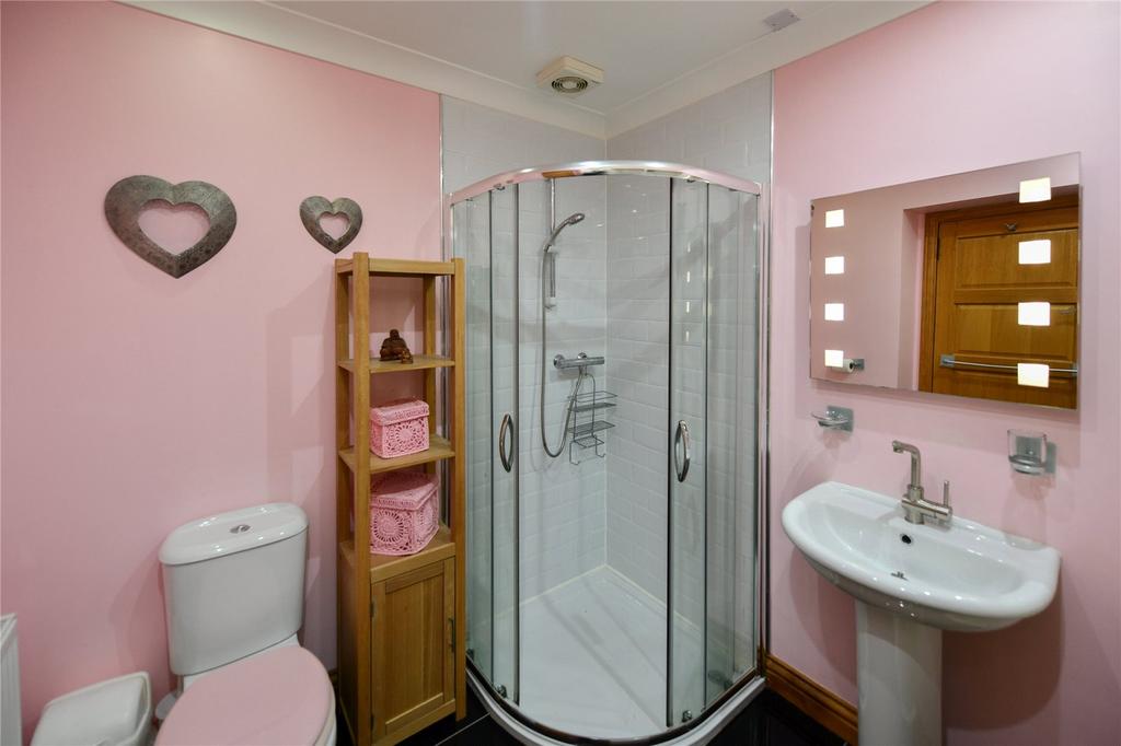 En-Suite 4