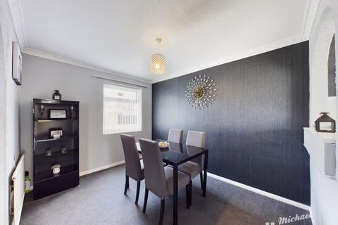 16 Ashbourne End, Aylesbury, HP21 8BE