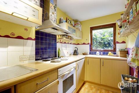 1 bedroom flat for sale - Bakers Hill, London