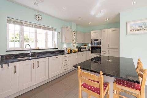 11 Leas Lane, Marcham, Abingdon, OX13 6FT