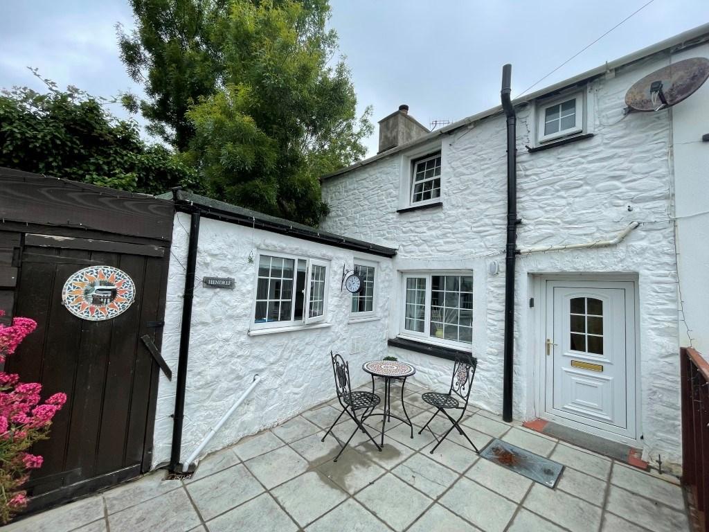 Aberarth, Aberaeron, SA46 2 bed cottage for sale £170,000