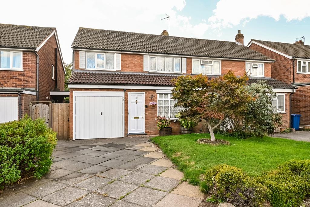 Rocklands Crescent, Lichfield, WS13 3 bed semidetached house £250,000