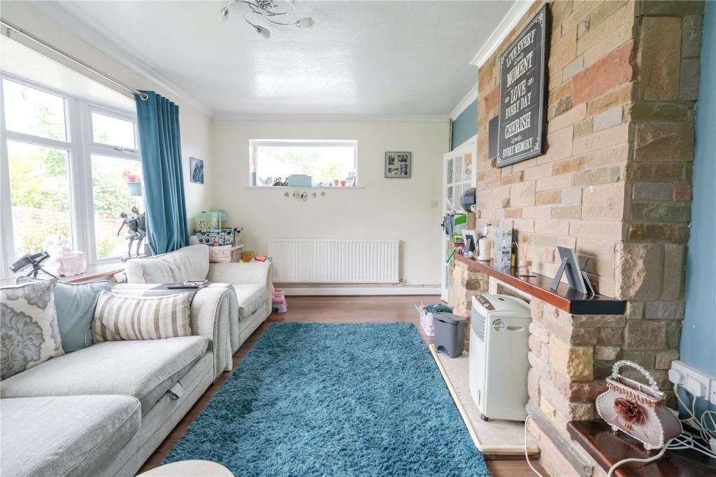 Philip Avenue, Waltham, Grimsby, DN37 3 bed detached bungalow £220,000