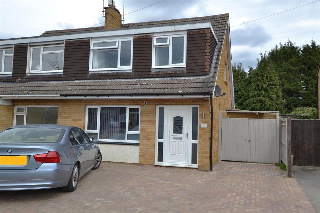 Caernarvon Road, Hatherley, Cheltenham, GL51 3JR 3 bed semidetached house £1,350 pcm (£312 pw)