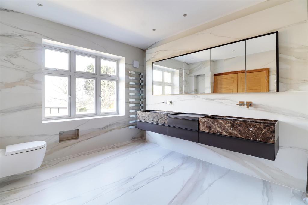 Ensuite a.jpg