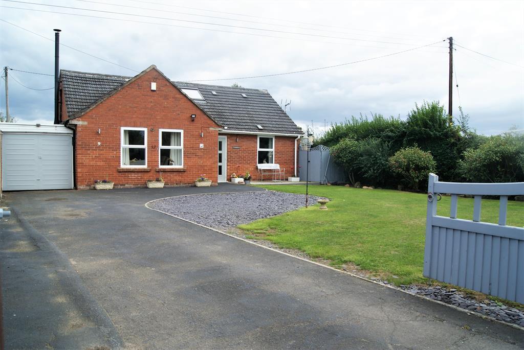 Brook Lane, Down Hatherley... 4 bed chalet £450,000