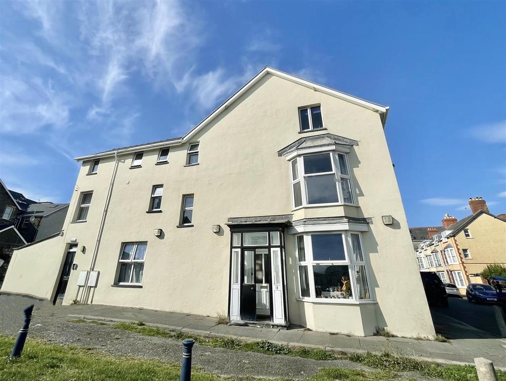 Rheidol Terrace, Aberystwyth 8 bed end of terrace house £350,000