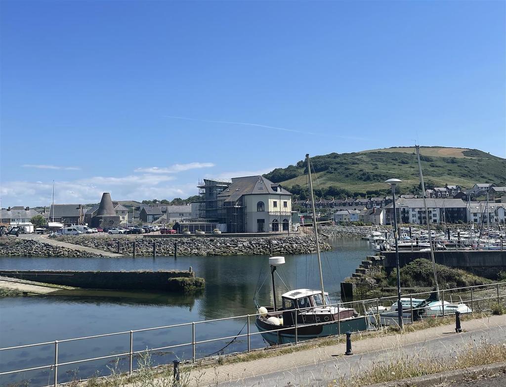 Rheidol Terrace, Aberystwyth 8 bed end of terrace house £350,000
