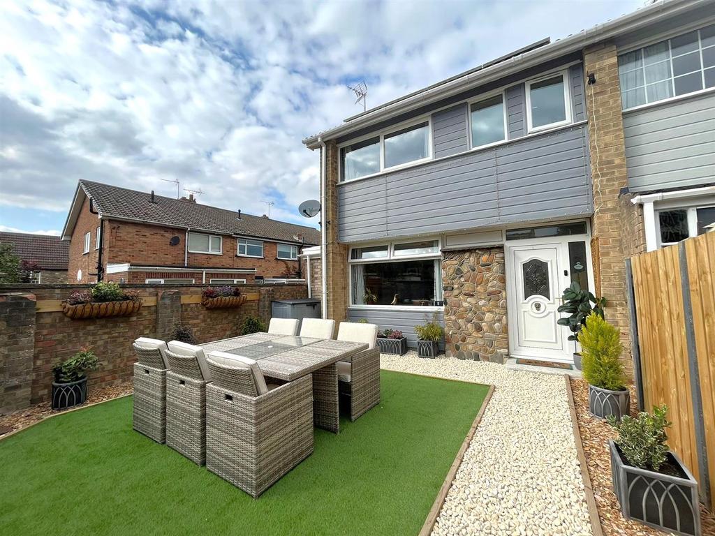 Football Green, Hornsea 4 bed house £215,000