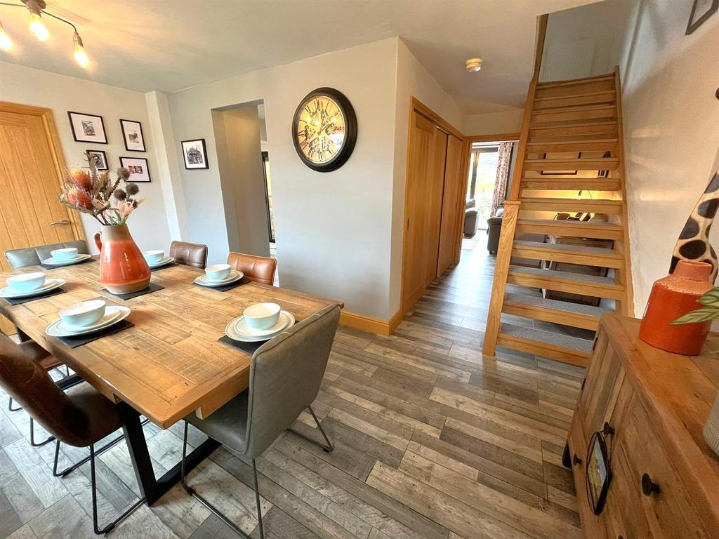 Football Green, Hornsea 4 bed house £215,000