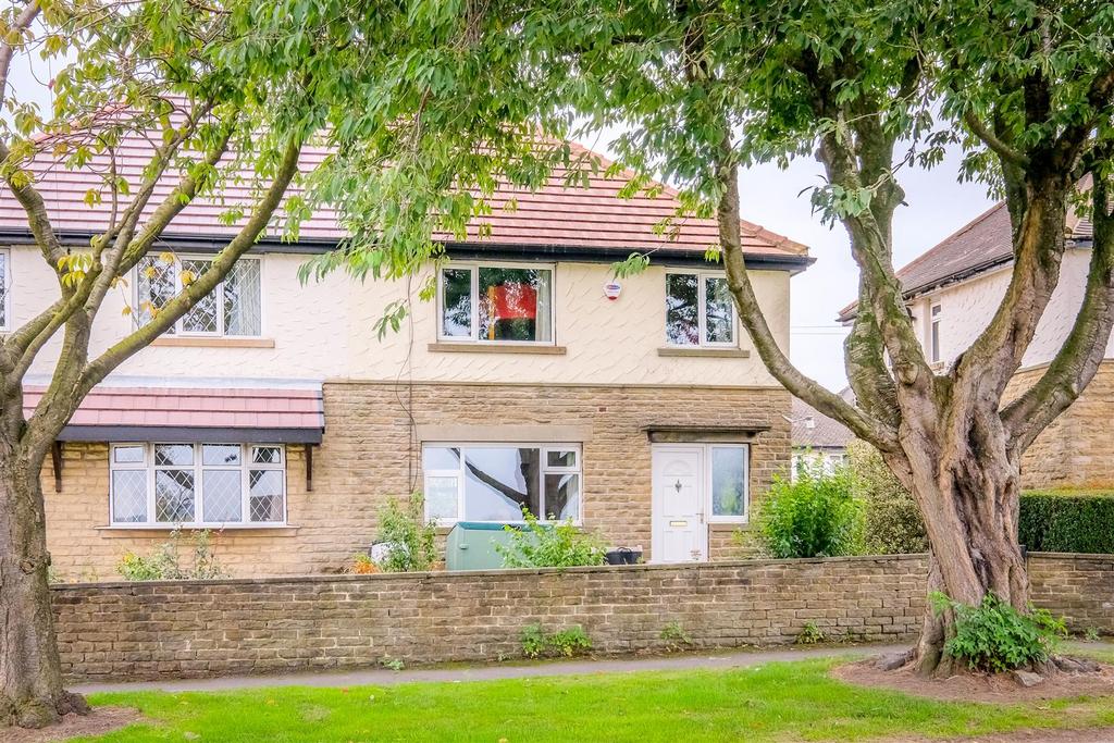 Highmoor Lane, Brighouse 3 bed semidetached house £180,000