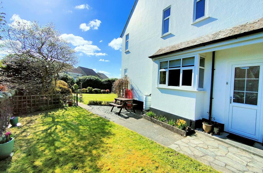 Crapstone, Yelverton 3 bed semidetached house £425,000