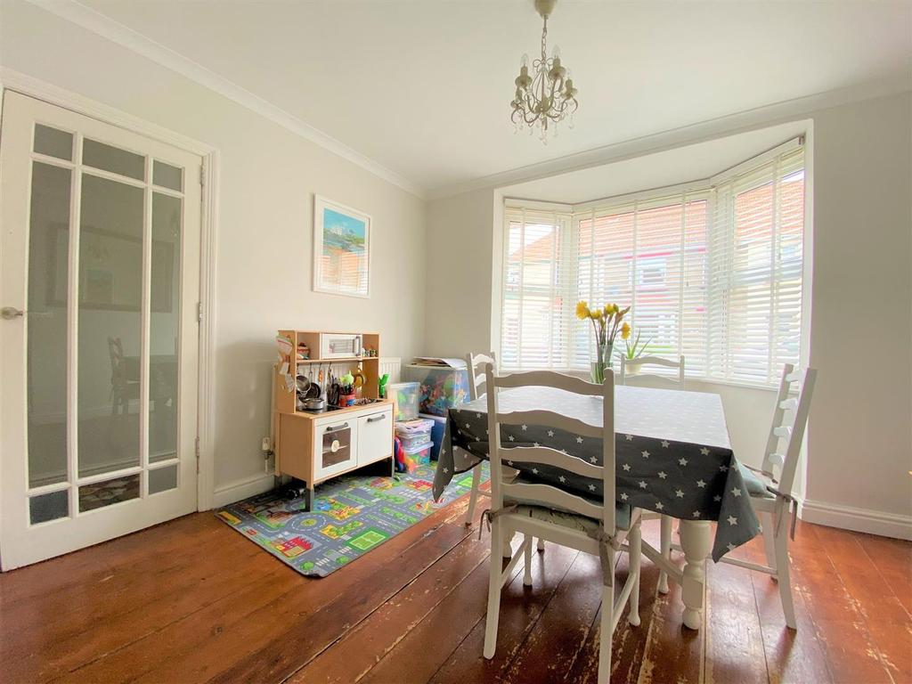 Clinton Road, Barnstaple 3 bed semidetached house for sale £350,000