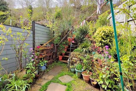 28 Canons Way, Tavistock, PL19 8BJ