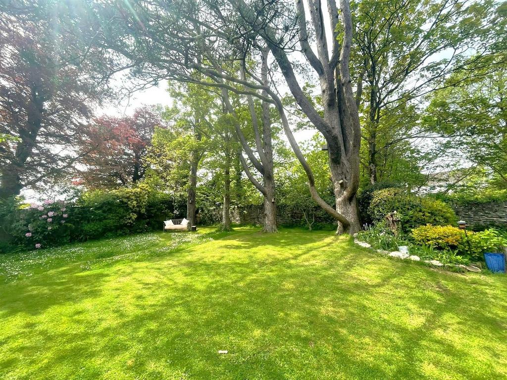 Garden new 5.jpg