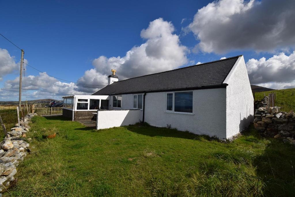 Nebo, Caernarfon 3 bed detached house for sale £400,000