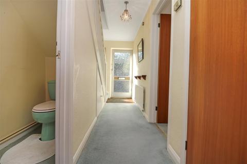 3, Castle Court Castle Lane, Warwick, CV34 4EB