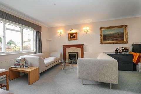 3, Castle Court Castle Lane, Warwick, CV34 4EB