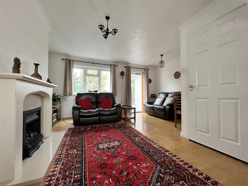 Beards Road, Fremington, Barnstaple 3 bed detached house £310,000