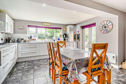 18 Brinklow Way, Harrogate, HG2 9JW