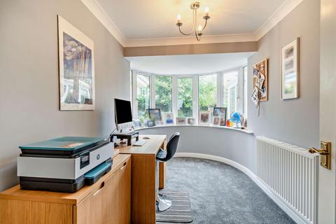 18 Brinklow Way, Harrogate, HG2 9JW