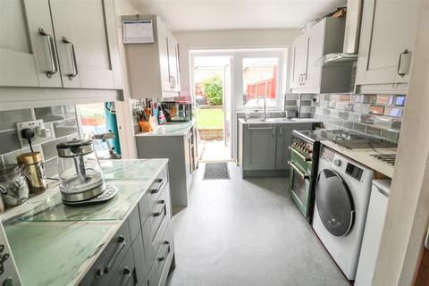 32 Finchmoor, Harlow, CM18 6UD