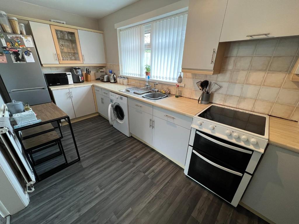 Park Avenue, Coxhoe, Durham 2 bed semidetached house £90,000