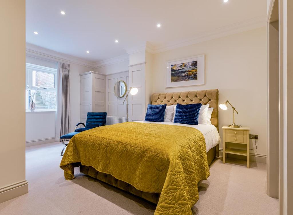 Derwent Apartments 140422 142 copy Gallery.jpg