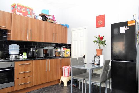 16 Harper Street, Oldham, OL8 1BB