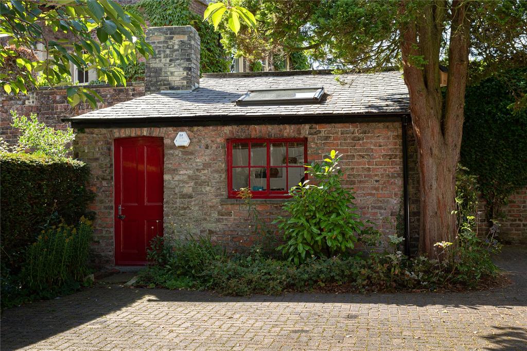 Outbuilding