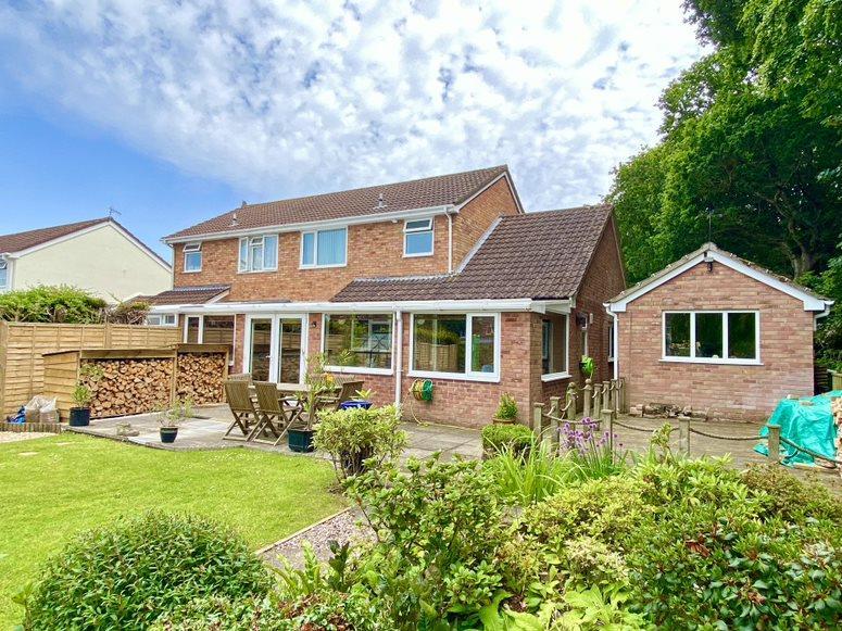 Blakeland Road, Fremington, Barnstaple 3 bed semidetached house for