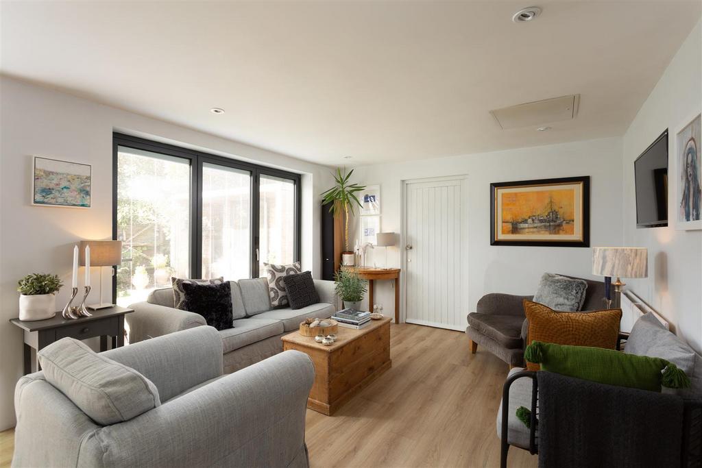 Page Lane, Wombleton, York 5 bed detached house for sale £495,000