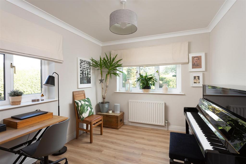 Page Lane, Wombleton, York 5 bed detached house for sale £495,000