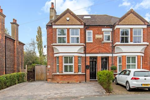 3 bedroom semi-detached house for sale - Barrow Green Road, Oxted