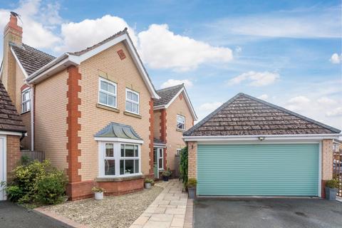 40 Aintree Road, Stratford-upon-avon, CV37 9FU