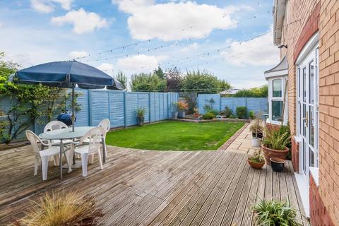 40 Aintree Road, Stratford-upon-avon, CV37 9FU
