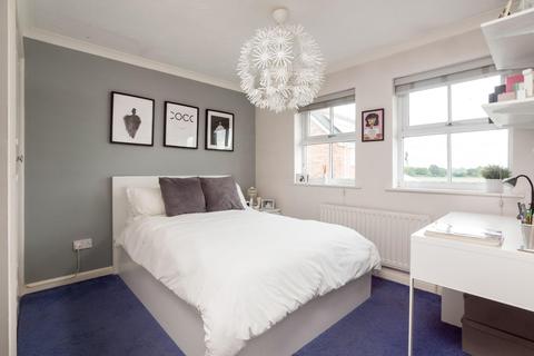 40 Aintree Road, Stratford-upon-avon, CV37 9FU