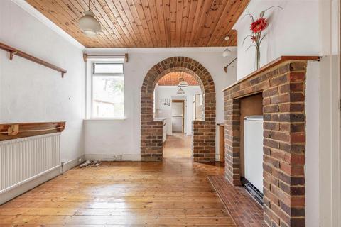 6 Blenheim Road, Caversham, Reading, RG4 7RS
